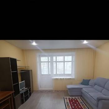 Сдается 1-комнатная квартира, 55 м²