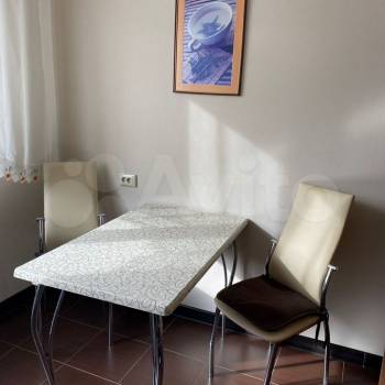 Сдается 1-комнатная квартира, 40 м²