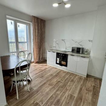 Сдается 1-комнатная квартира, 43,2 м²