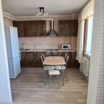 Сдается 1-комнатная квартира, 42 м²