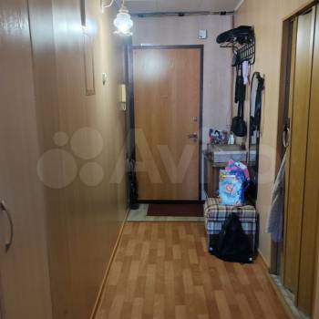 Продается Многокомнатная квартира, 77 м²