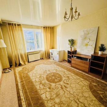 Сдается 1-комнатная квартира, 38 м²