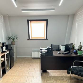 Сдается Нежилое помещение, 168 м²