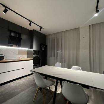 Продается 3-х комнатная квартира, 83 м²