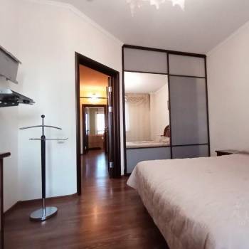 Сдается Многокомнатная квартира, 137 м²