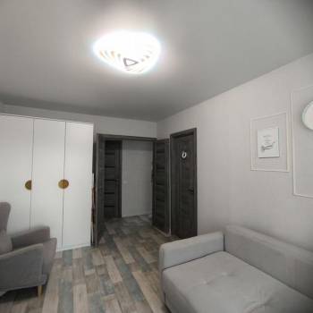 Продается 2-х комнатная квартира, 42 м²