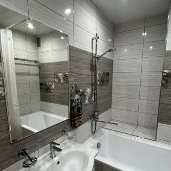 Продается 1-комнатная квартира, 44 м²