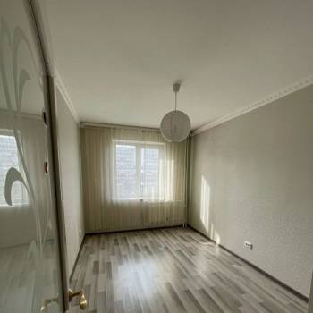 Продается Многокомнатная квартира, 81,3 м²