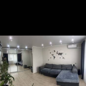 Продается Многокомнатная квартира, 84 м²