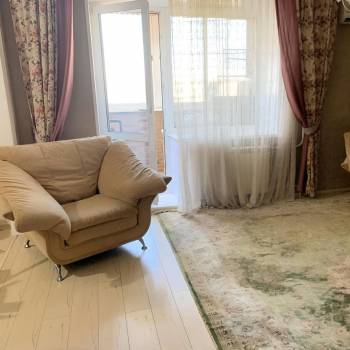 Сдается Многокомнатная квартира, 64 м²