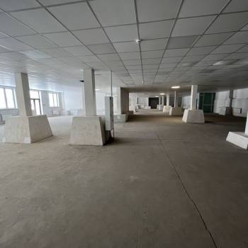 Продается Нежилое помещение, 690 м²
