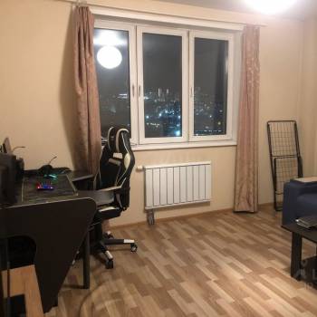 Продается 1-комнатная квартира, 42,5 м²