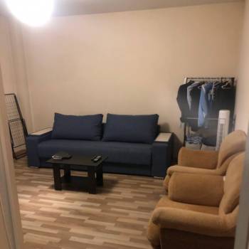 Продается 1-комнатная квартира, 42,5 м²