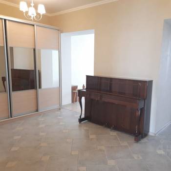 Сдается 2-х комнатная квартира, 76 м²