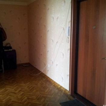 Продается 1-комнатная квартира, 63,8 м²