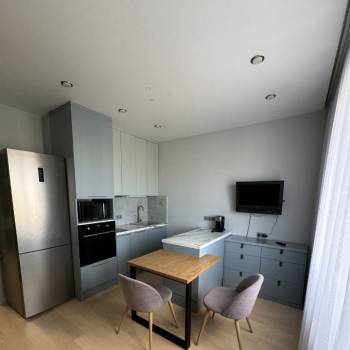 Сдается 1-комнатная квартира, 42 м²