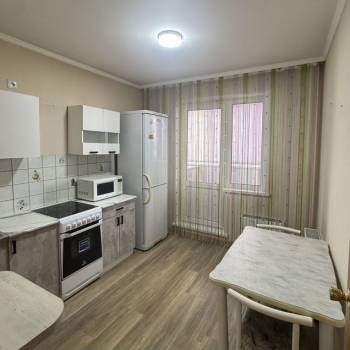 Продается 1-комнатная квартира, 32 м²