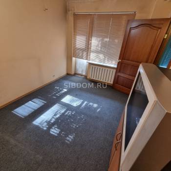 Продается 1-комнатная квартира, 70,8 м²