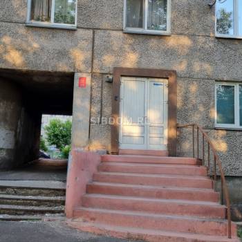 Продается 1-комнатная квартира, 70,8 м²