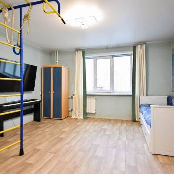 Продается Многокомнатная квартира, 81,3 м²