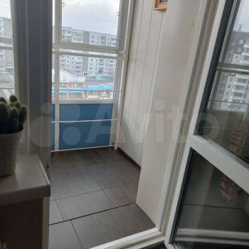 Продается 1-комнатная квартира, 54 м²