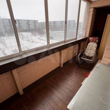 Продается 1-комнатная квартира, 72,8 м²