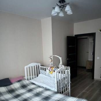 Продается 1-комнатная квартира, 36 м²