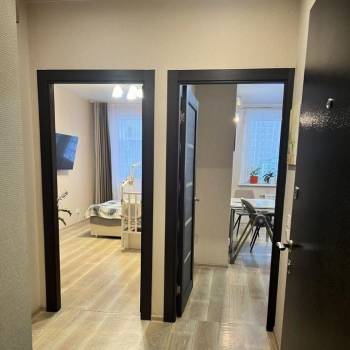 Продается 1-комнатная квартира, 36 м²