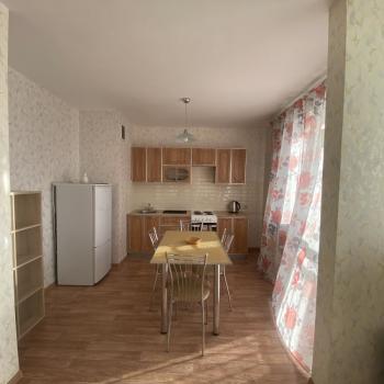 Сдается 2-х комнатная квартира, 70 м²