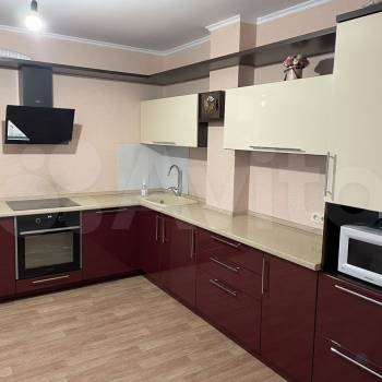 Сдается 2-х комнатная квартира, 60 м²