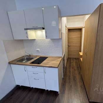 Продается 1-комнатная квартира, 18,3 м²