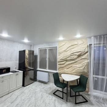 Продается 1-комнатная квартира, 32 м²