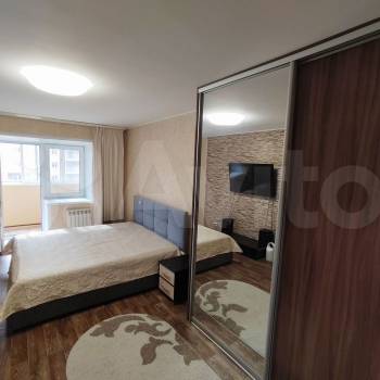 Сдается 1-комнатная квартира, 42 м²