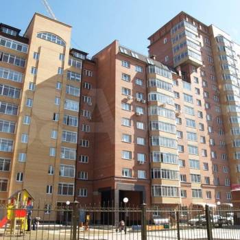 Сдается 2-х комнатная квартира, 76 м²
