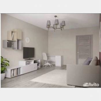 Продается 1-комнатная квартира, 42 м²