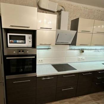 Сдается 1-комнатная квартира, 58 м²