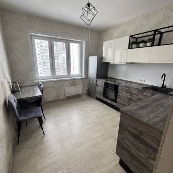 Сдается 1-комнатная квартира, 37,9 м²