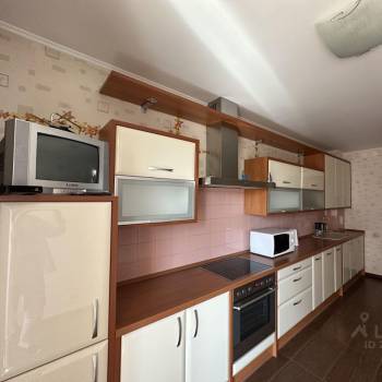 Сдается 2-х комнатная квартира, 85 м²