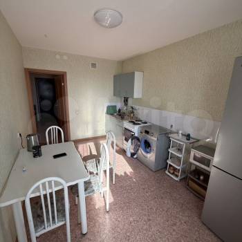 Продается 1-комнатная квартира, 39,8 м²