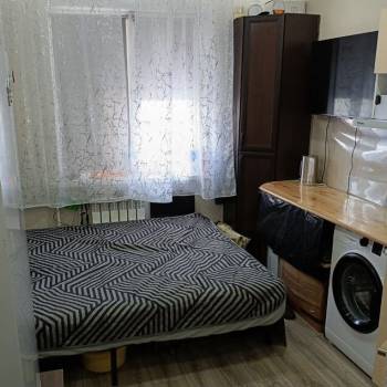 Продается 1-комнатная квартира, 12 м²