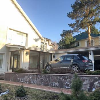 Продается Дом, 320 м²