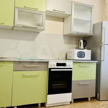 Продается 1-комнатная квартира, 32 м²