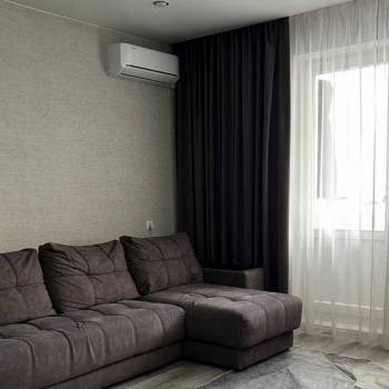 Продается 1-комнатная квартира, 40,7 м²