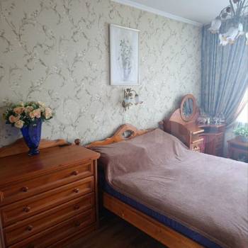 Продается Многокомнатная квартира, 80 м²