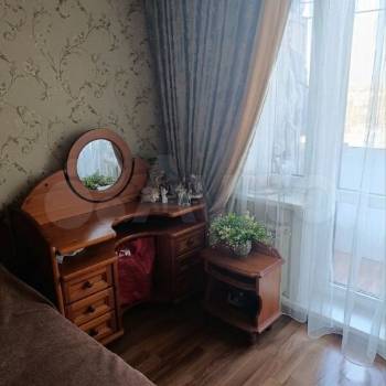 Продается Многокомнатная квартира, 80 м²