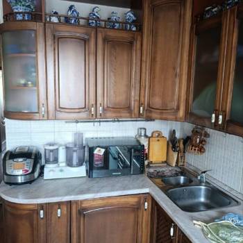Продается Многокомнатная квартира, 80 м²