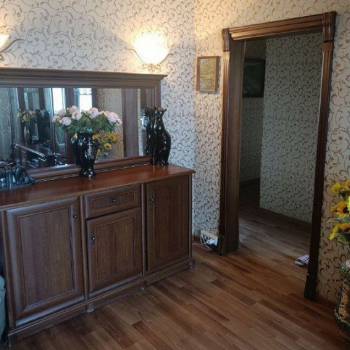 Продается Многокомнатная квартира, 80 м²