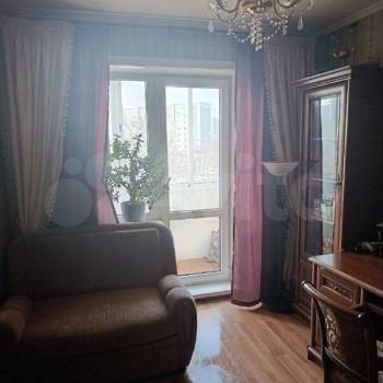 Продается Многокомнатная квартира, 80 м²