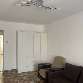 Продается 1-комнатная квартира, 46,4 м²