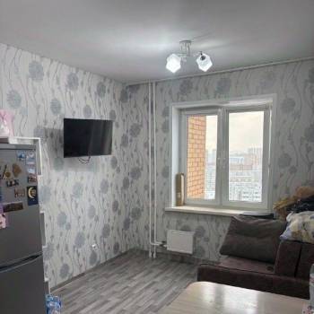 Продается 1-комнатная квартира, 40,4 м²